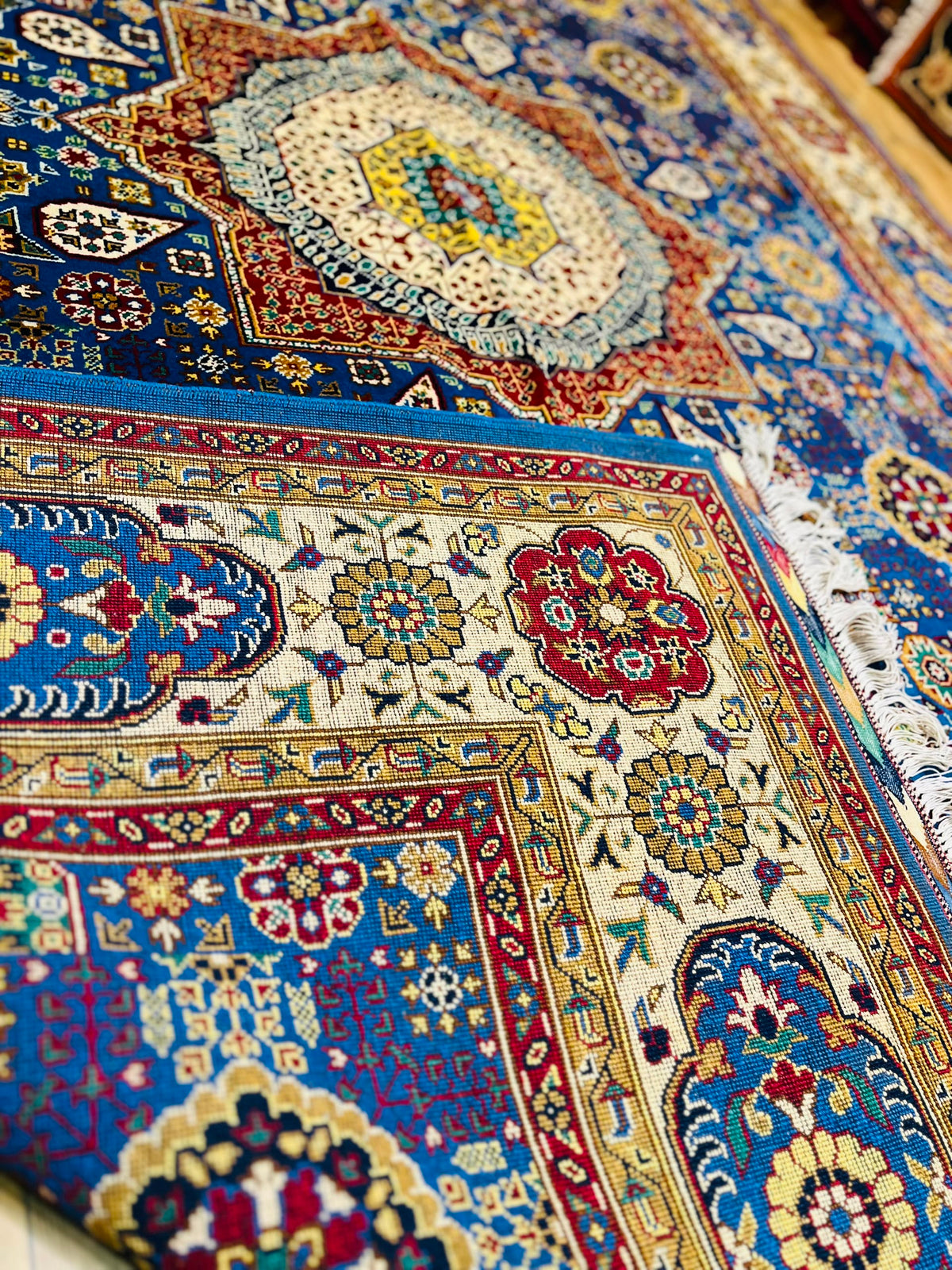 Handmade Afghan Mamluk Medallion Rug — Navy & Ivory, 7x10