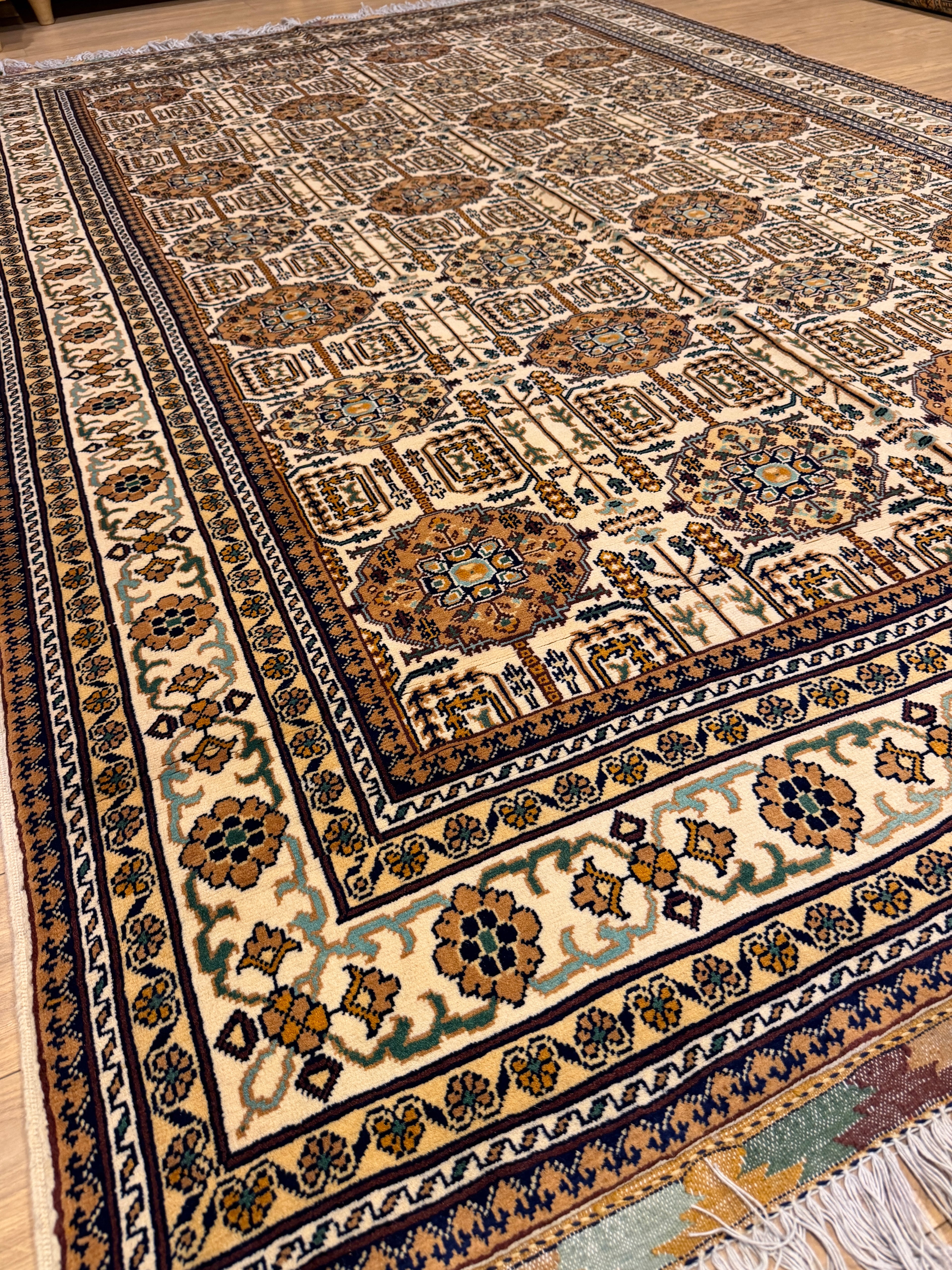 Bokhara – Ivory & Taupe Tree Medallion