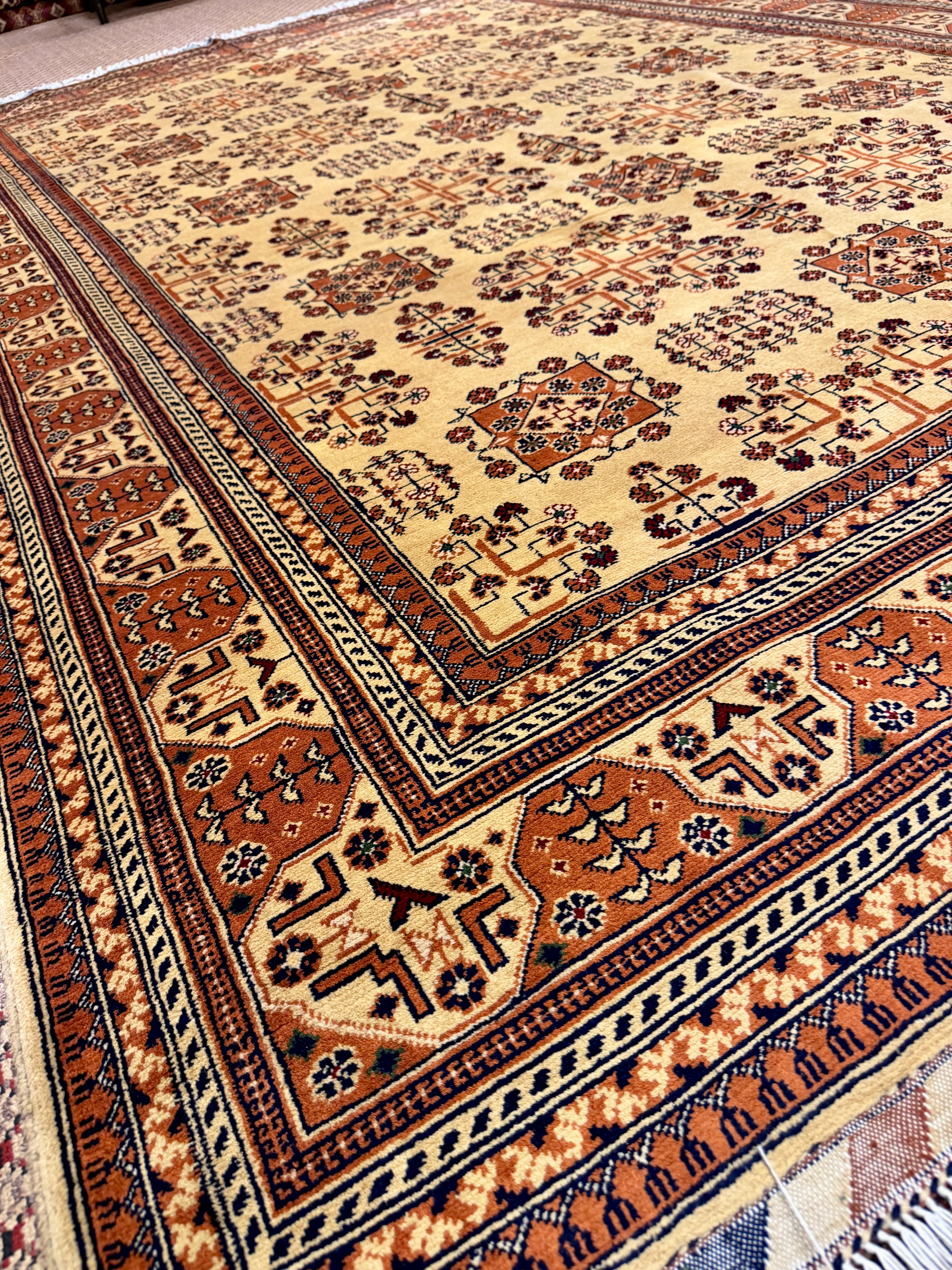 Beshir – Gold & Rust Tree Medallion