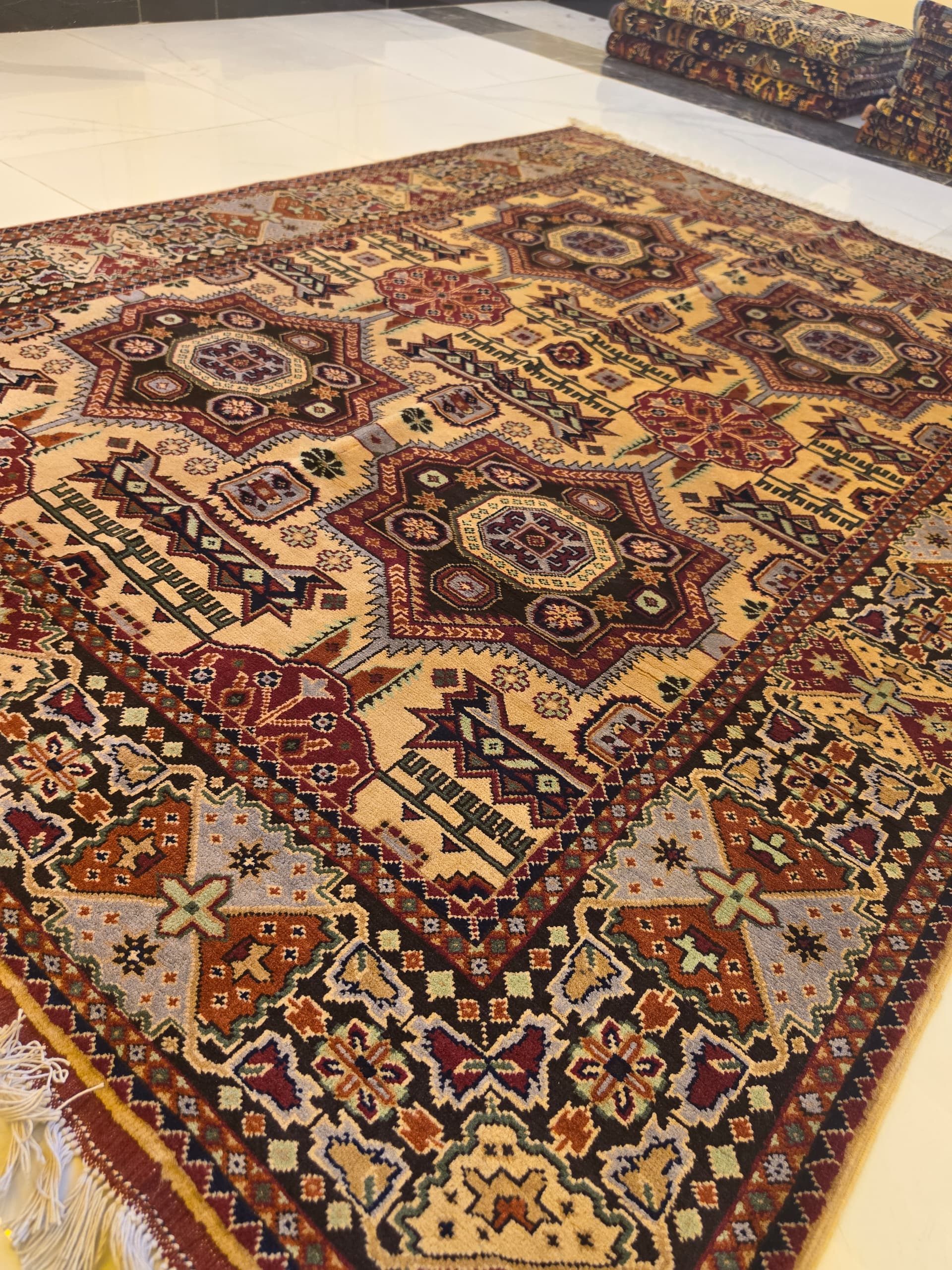 Handmade Mamluk-Revival Rug – Royal Blue & Ivory Star Medallion detail