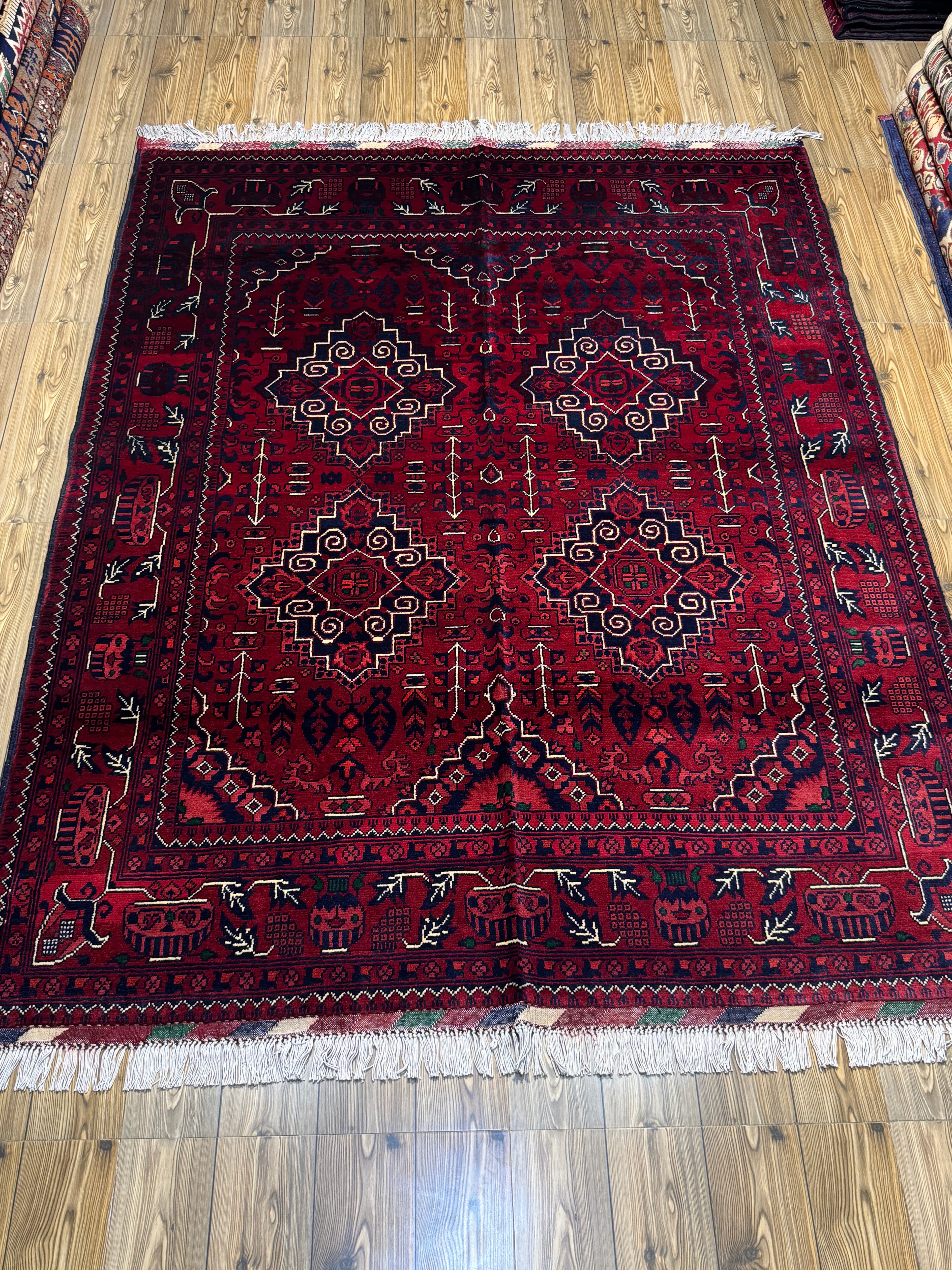 Baluch – Deep Red Hooked Diamond Medallion
