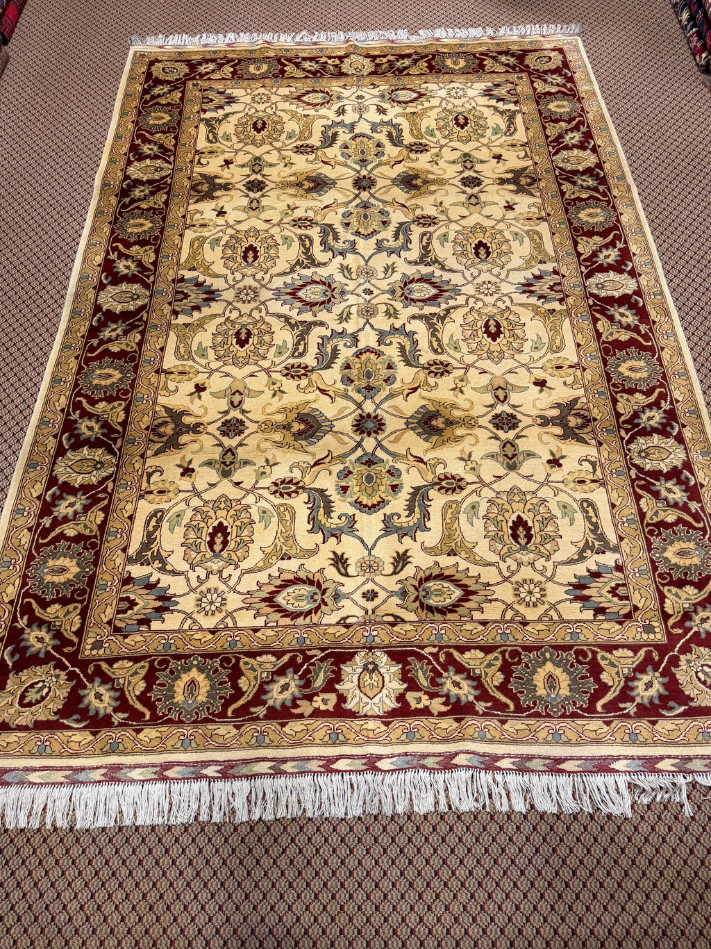 Agra – Ivory & Burgundy Floral Vine