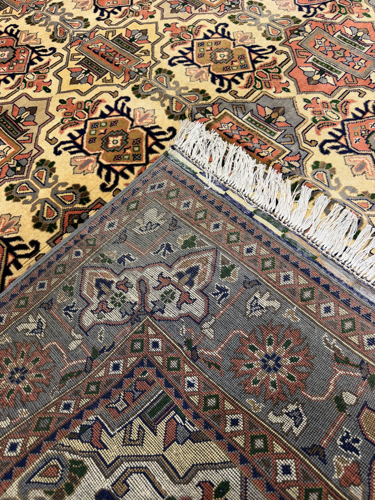 Kazak – Ivory & Terracotta Octagon Lattice