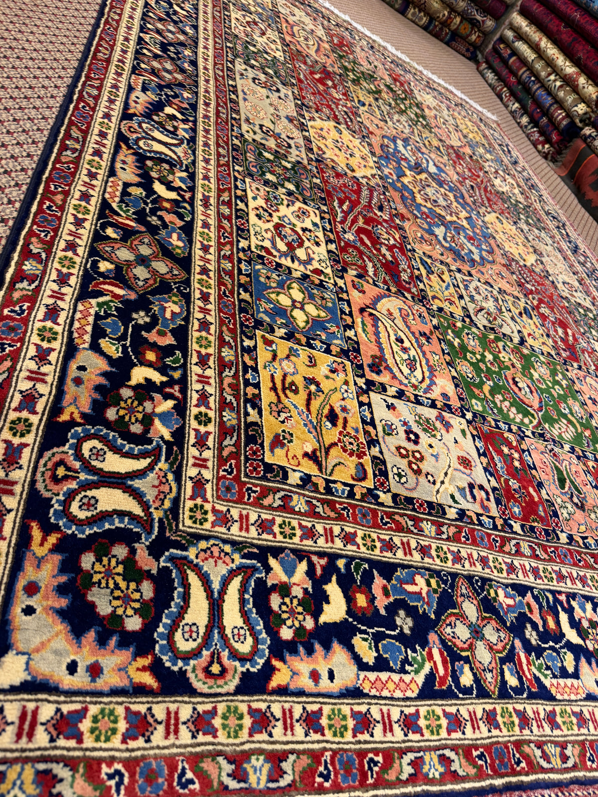 Bakhtiari – Multicolor Garden Panel
