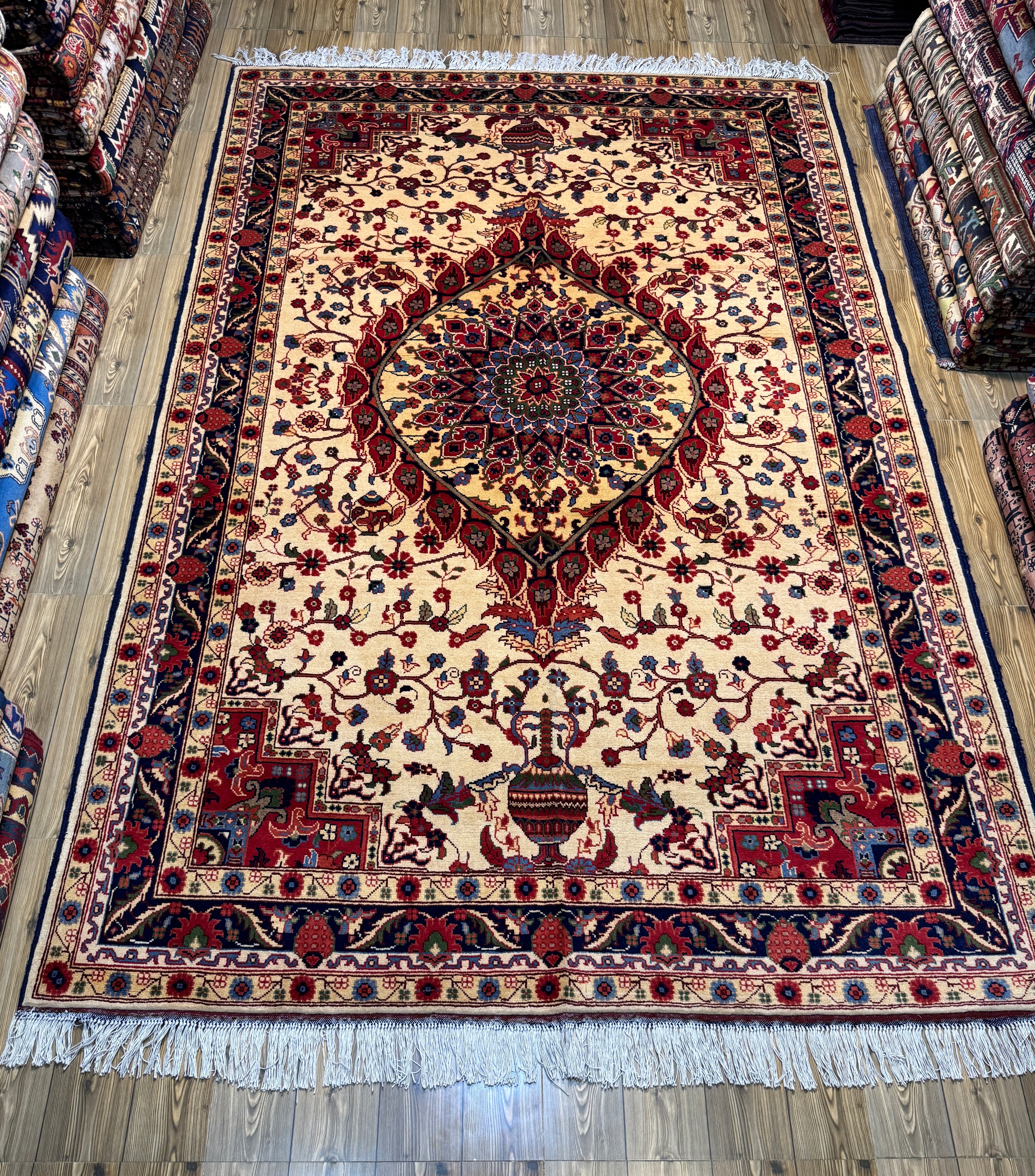 Tabriz-Style – Ivory Floral Medallion (Afghan-Woven)