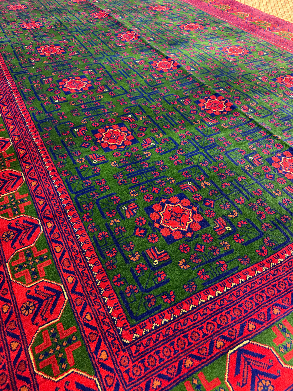 Khal Mohammadi – Emerald & Coral Medallion