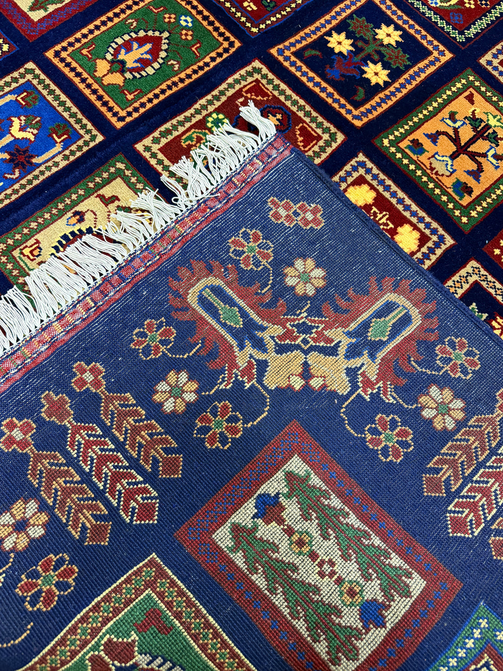 Baghi – Navy Multicolor Garden Panel