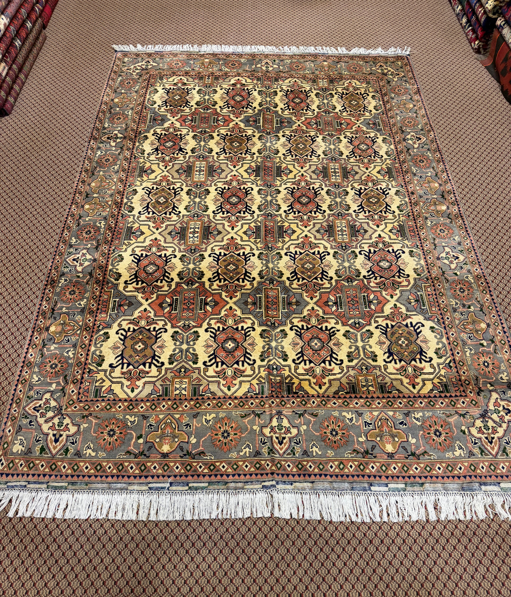 Kazak – Ivory & Terracotta Octagon Lattice