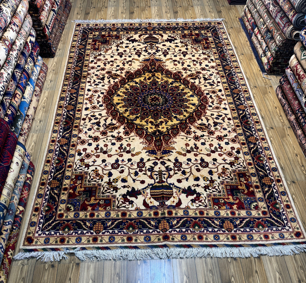 Tabriz-Style – Ivory Floral Medallion II (Afghan-Woven)