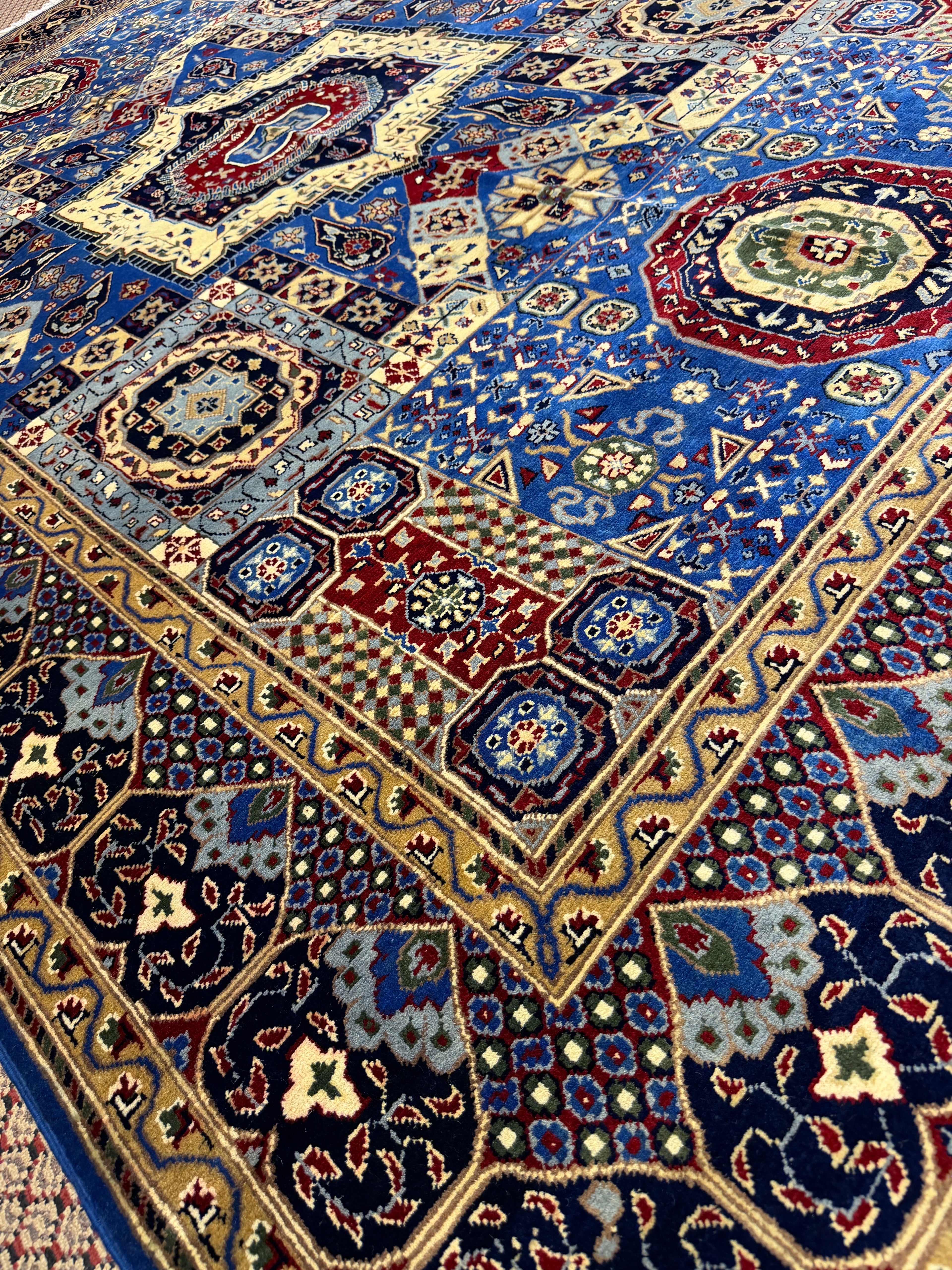 Khotan – Royal Blue Star Medallion Compartment