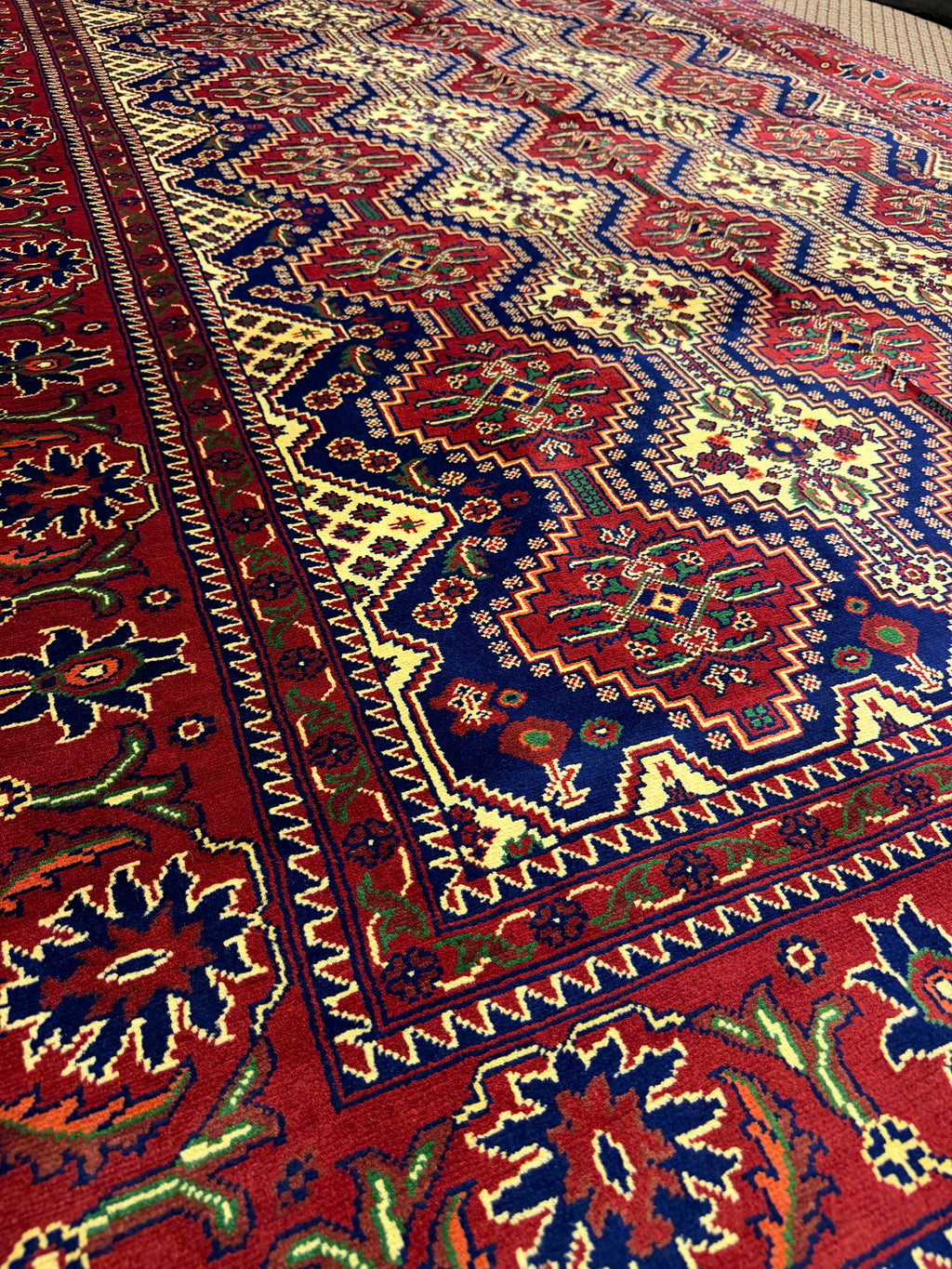 Ersari – Navy & Burgundy Column Lattice