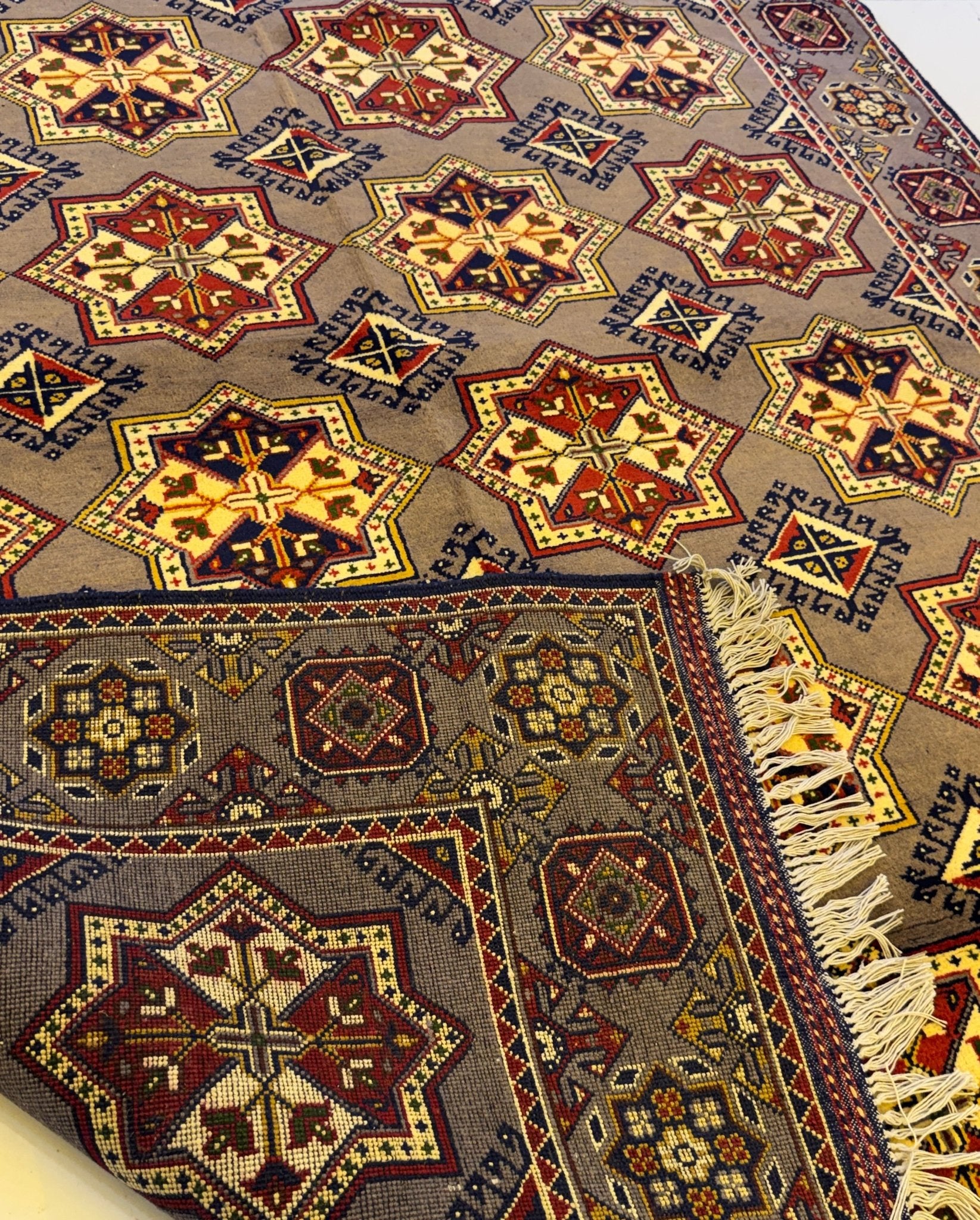 Handmade Bokhara Rug – Gray & Burgundy Star Medallion, - AL Safi Rug House